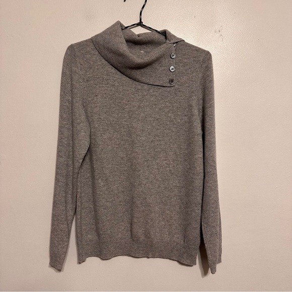 Charter Club 2 Ply Cashmere Button Collar Sweater Size Medium Grey - Picture 1 of 4